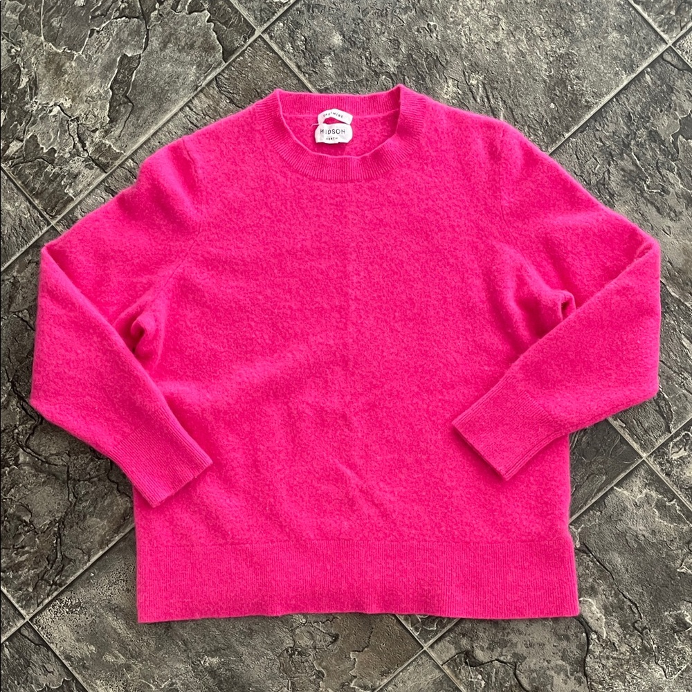 Pure Cashmere HUDSON NORTH Vibrant Pink Sweater Luxurious Preppy Coastal Barbie